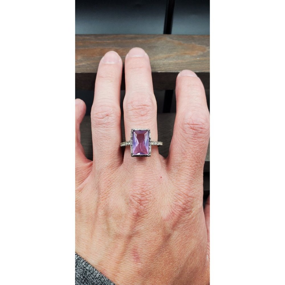Size 8.25 Silver & Copper Tone Purple Glass Gem Worn Band Ring
